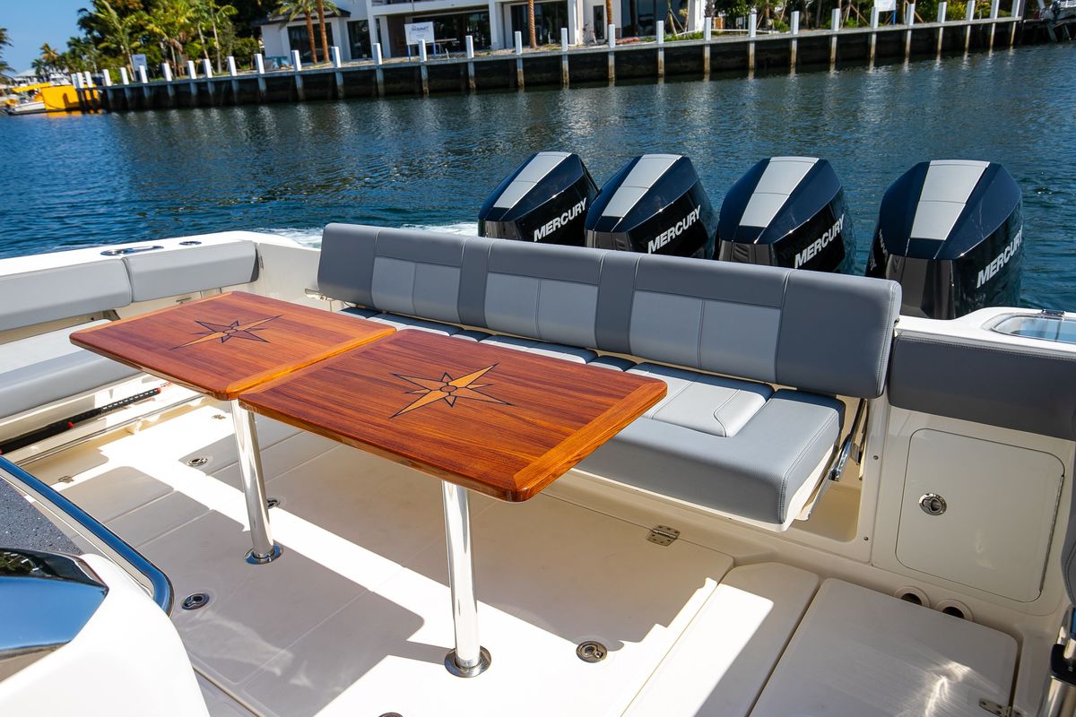 2024 Boston Whaler 42 