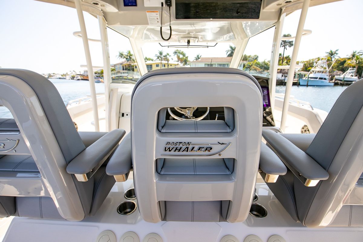 2024 Boston Whaler 42 