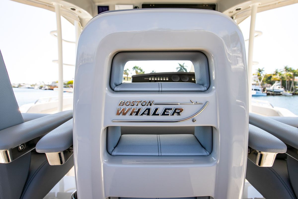 2024 Boston Whaler 42 