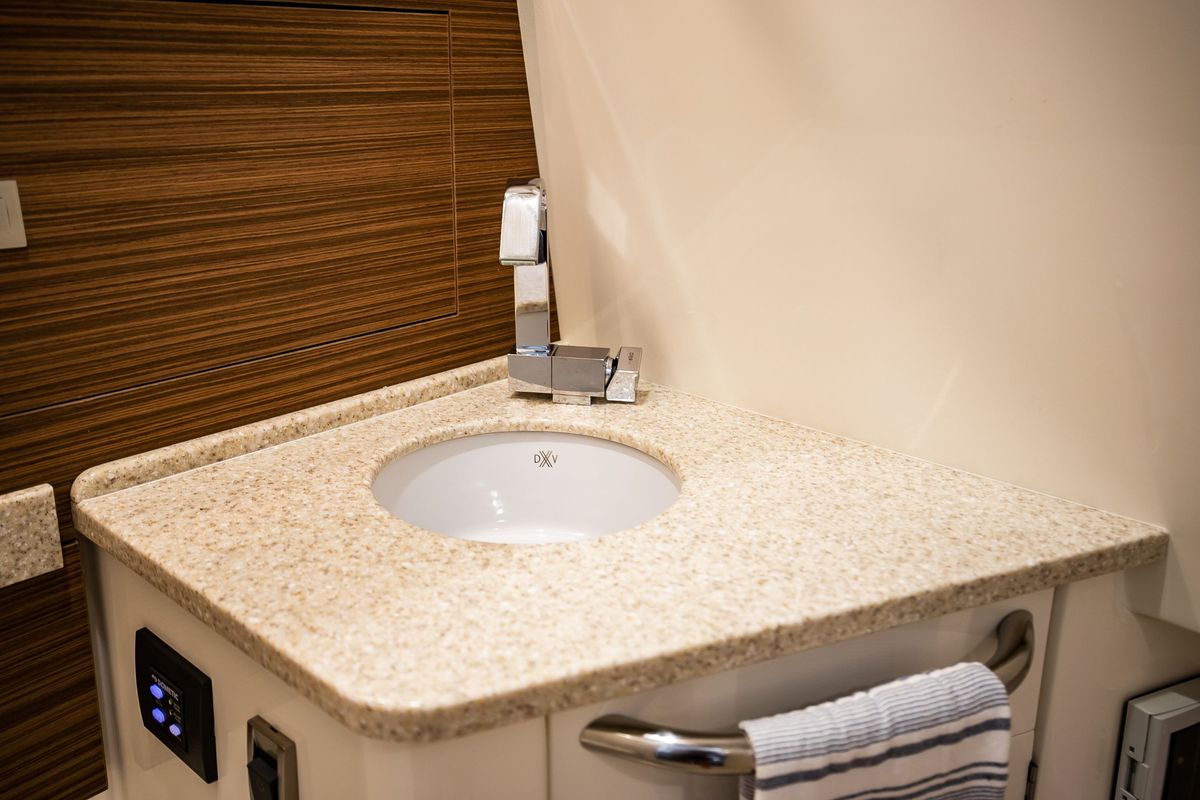 2024 Boston Whaler 42 