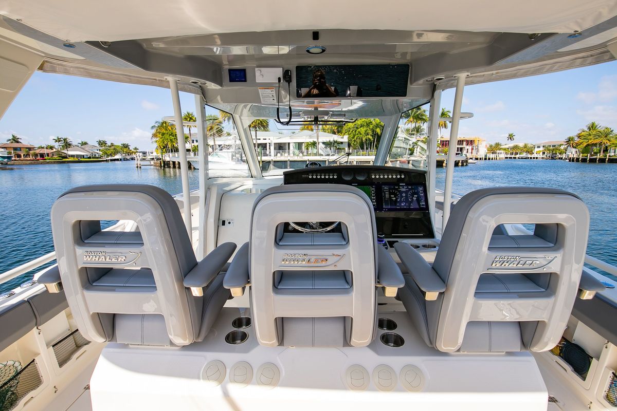 2024 Boston Whaler 42 
