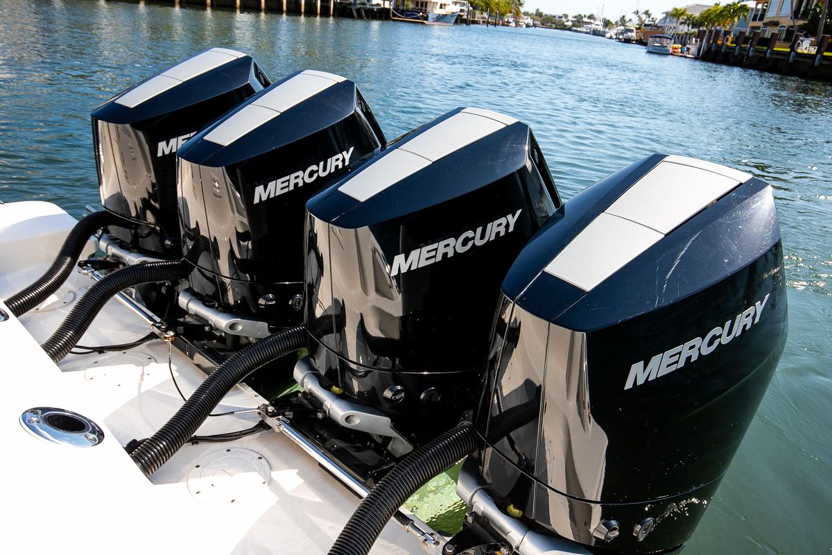 2024 Boston Whaler 42 