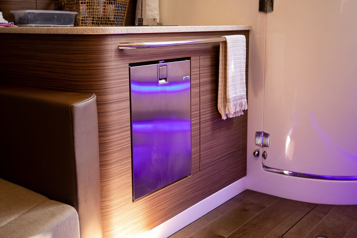 2024 Boston Whaler 42 