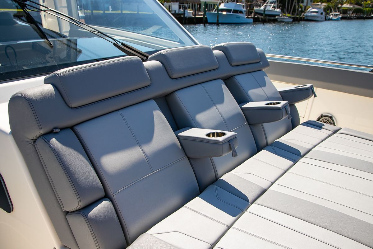 2024 Boston Whaler 42 