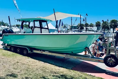 Reef Runner 340 Open
