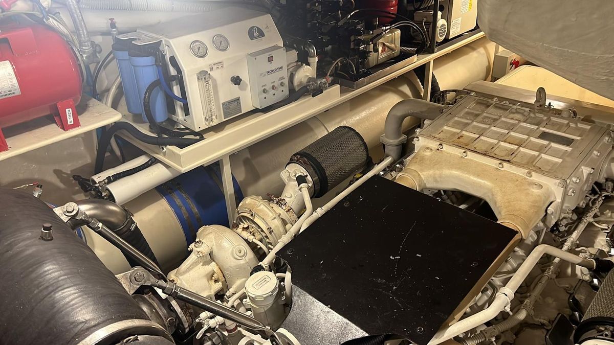 2010 Riva 63 