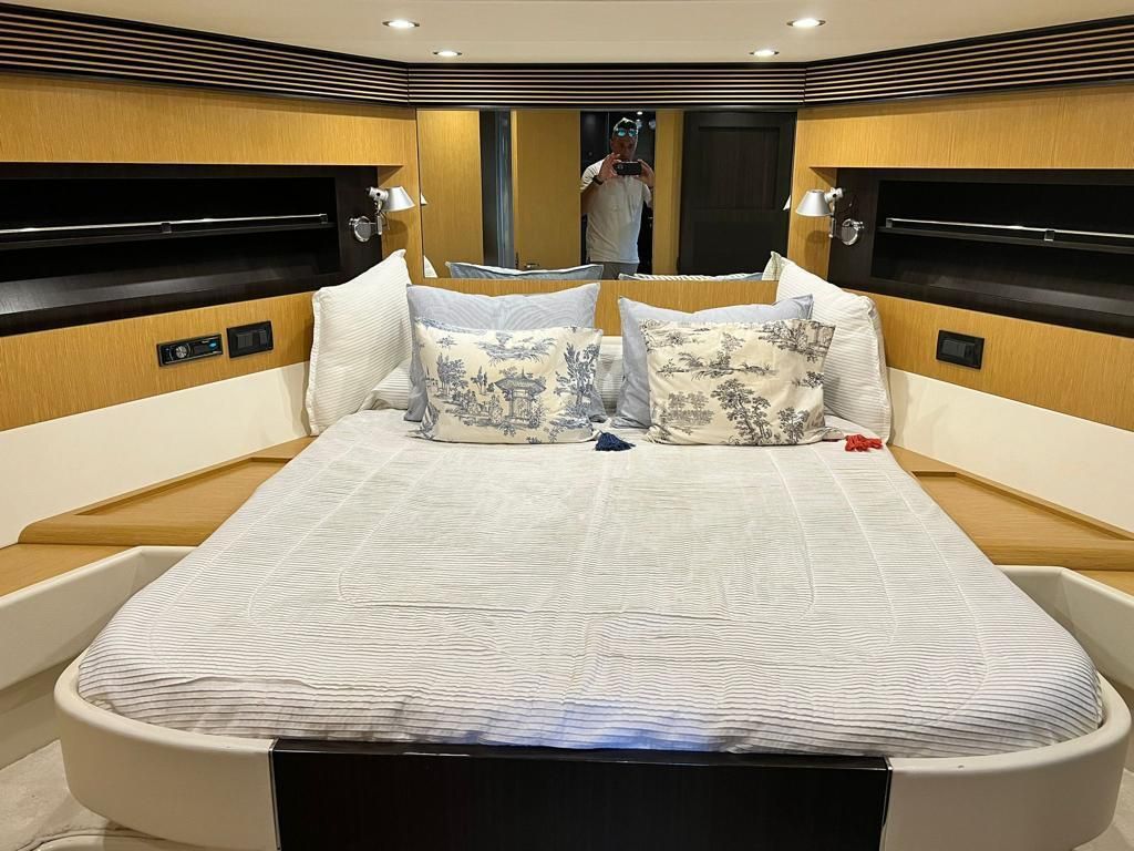 2010 Riva 63 