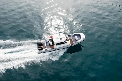 Bering Marine BM28 Cabin