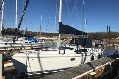 Hunter 376