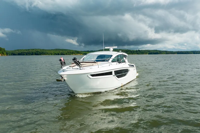 Bailey's Booty Yacht Photos Pics 