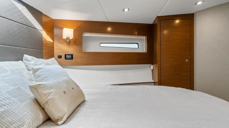 Bailey's Booty Yacht Photos Pics 