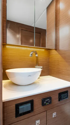 Bailey's Booty Yacht Photos Pics 