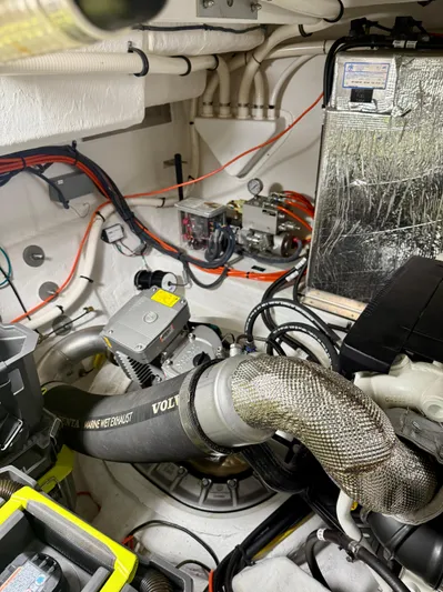 Bailey's Booty Yacht Photos Pics 