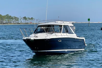 Cutwater C-248 Coupe