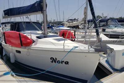 Hunter 33