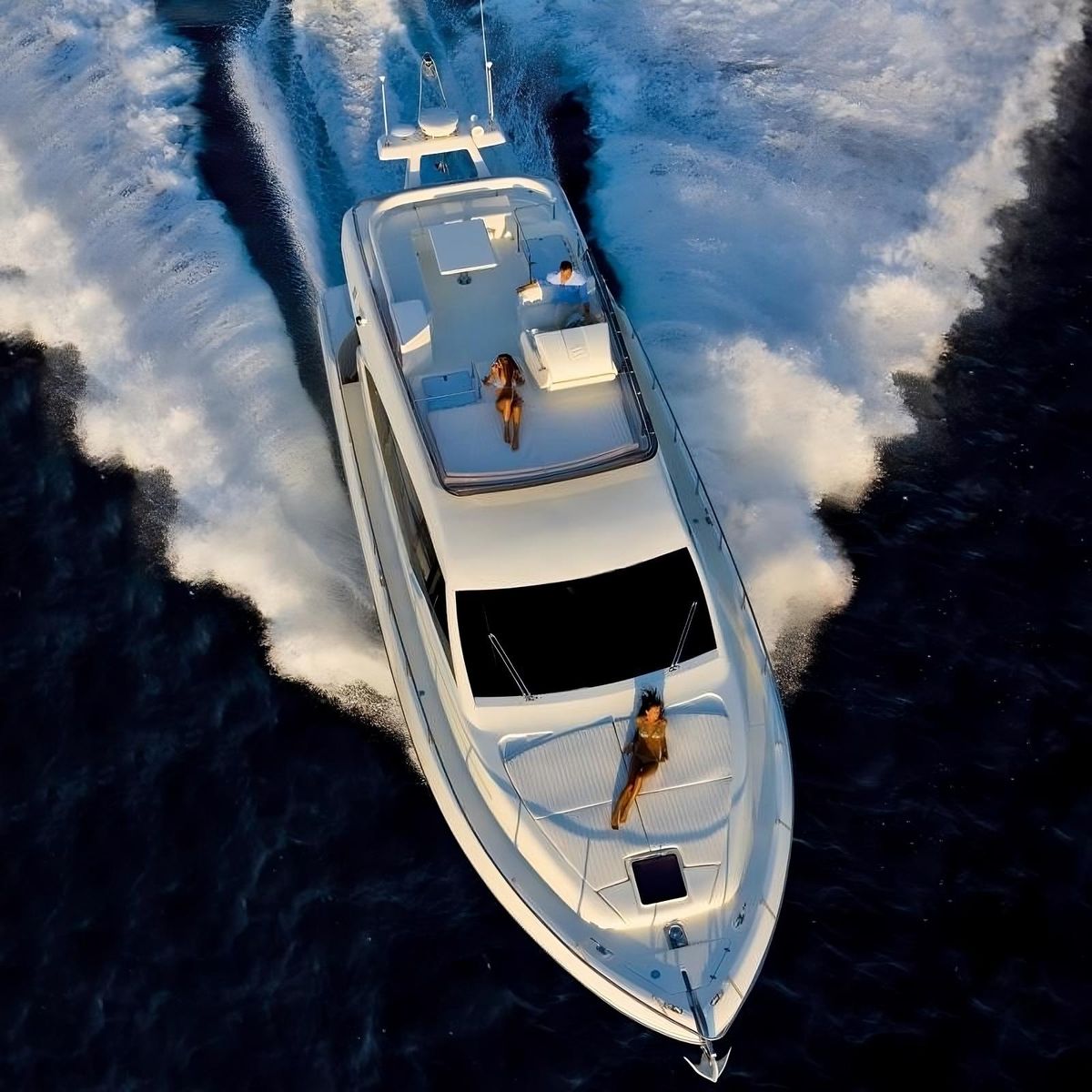 2011 Ferretti Yachts 52 