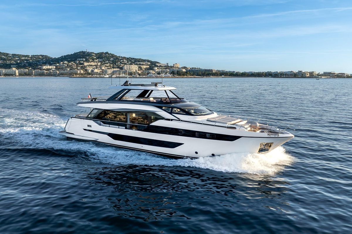 2025 Ferretti Yachts 95 