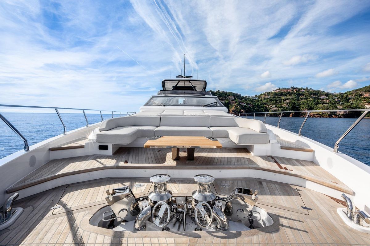 2025 Ferretti Yachts 95 