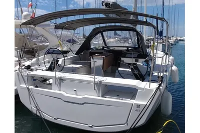 2025 Dufour 41