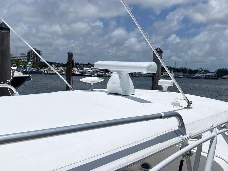 2008 Midnight Express 37 mid cabin