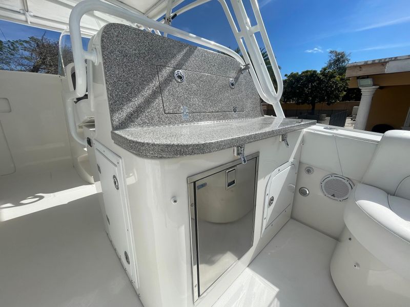 2008 Midnight Express 37 mid cabin
