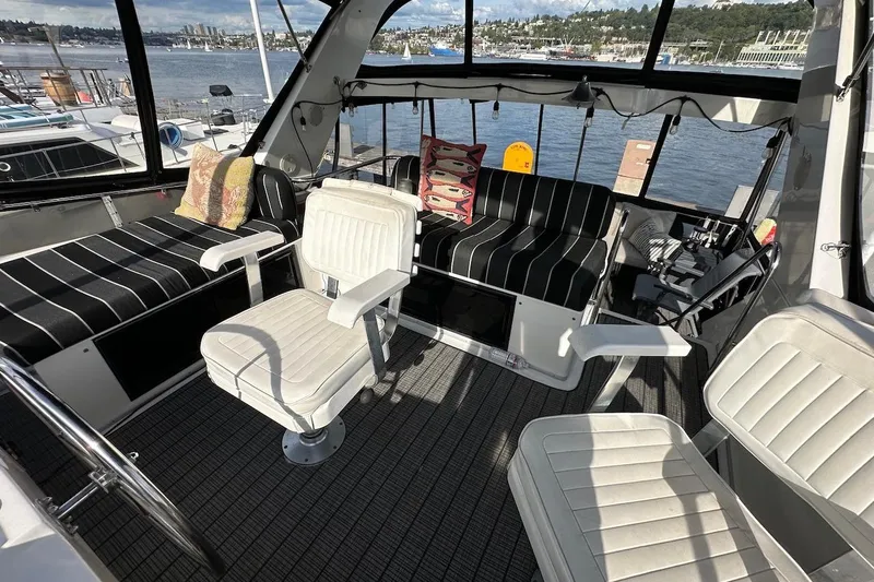 Rover Yacht Photos Pics Interior of 1993 Ocean Alexander 460 yacht with seating and waterfront view.