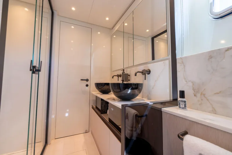 Athena Yacht Photos Pics Primary Head