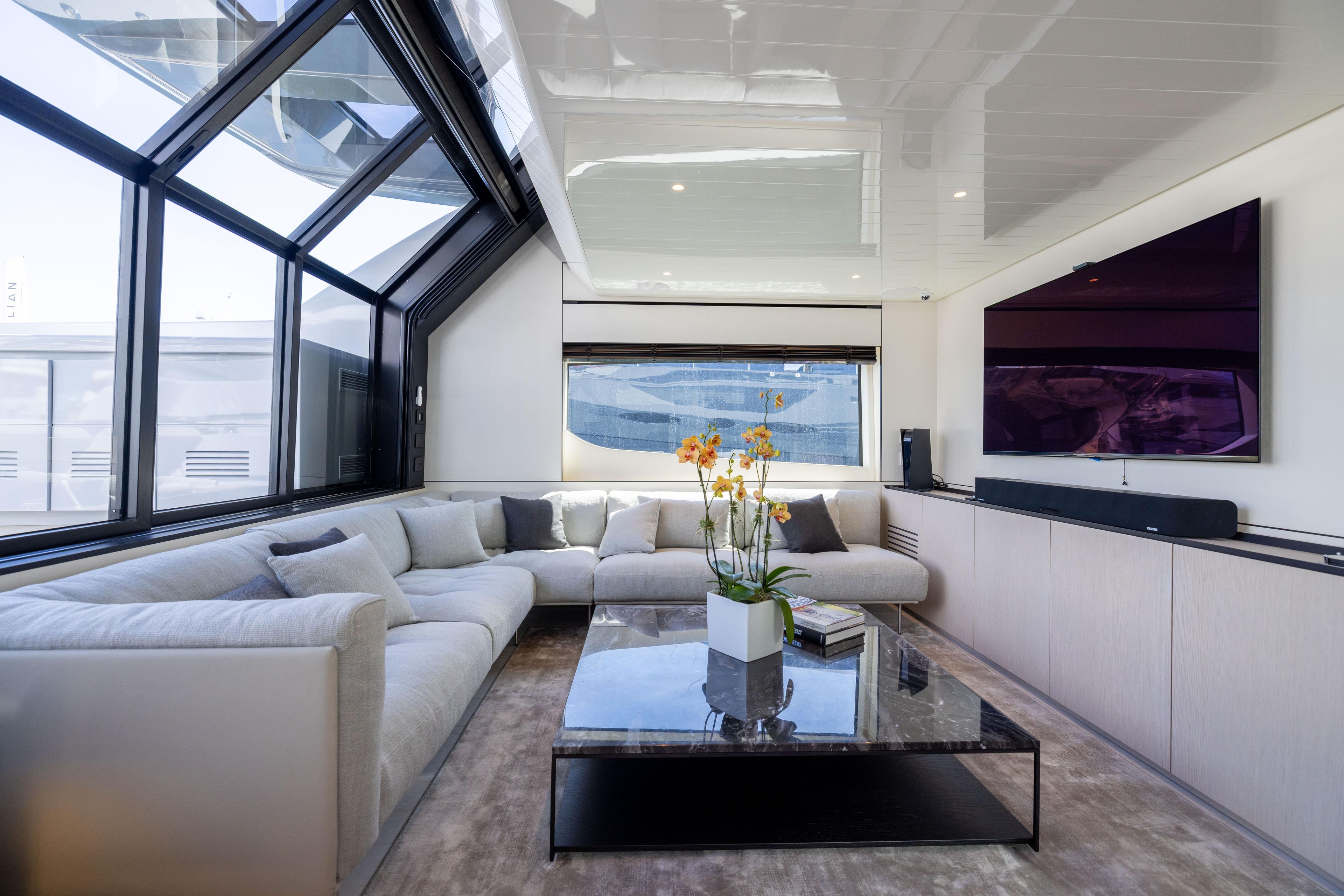 Yacht