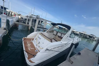 Sea Ray 330 Sundancer