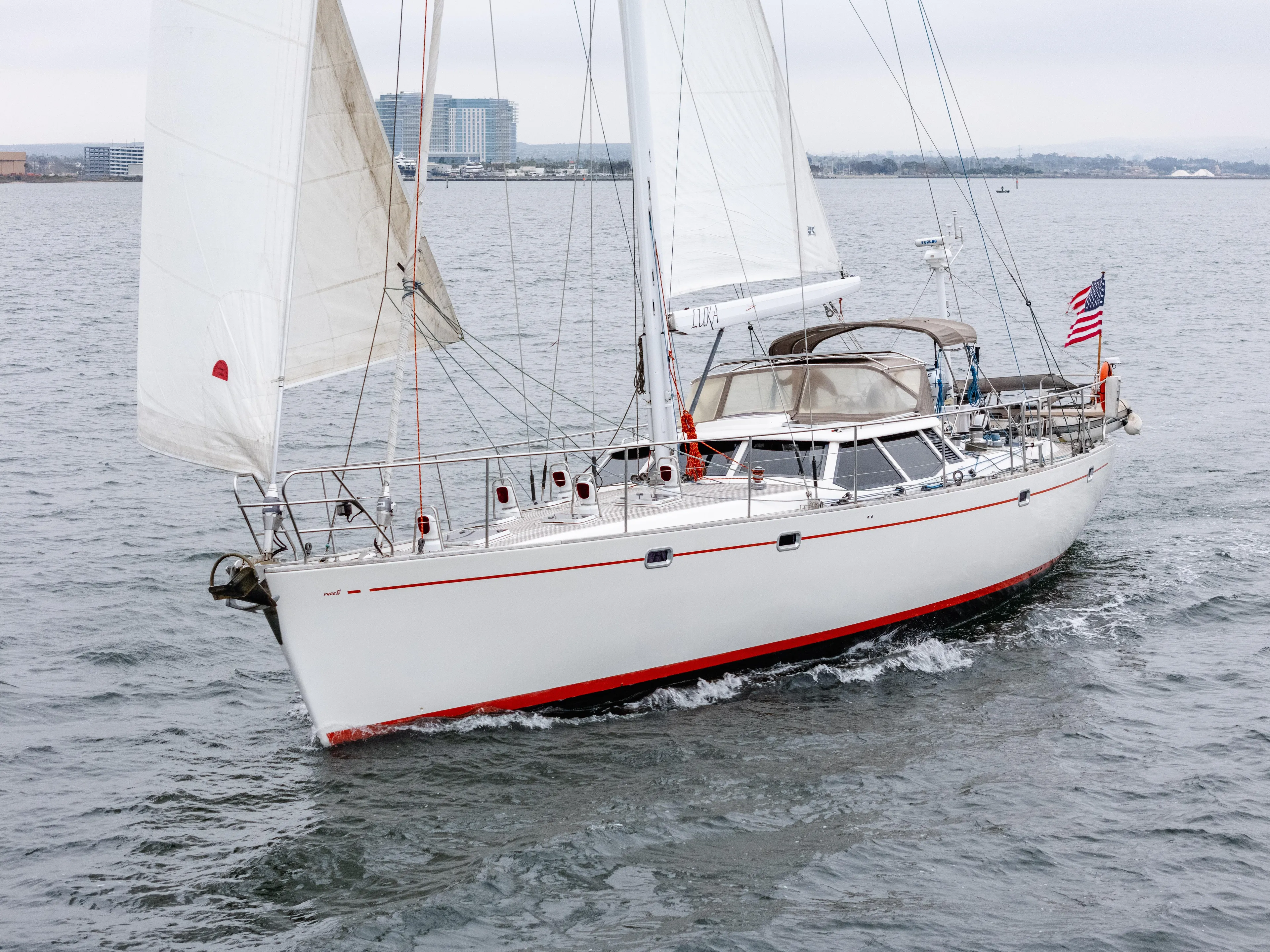 Luka Yacht Photos Pics Sailing yacht Farr 60 Pilot House 1997 cruising on open water.