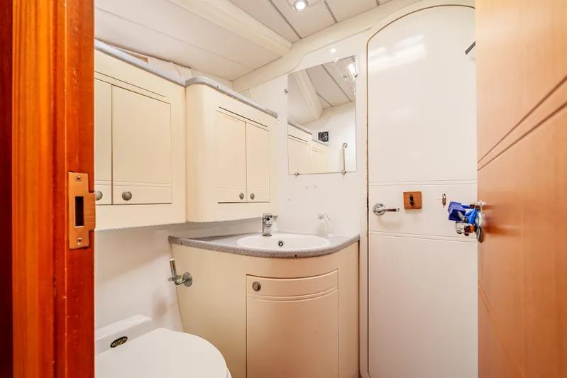 Luka Yacht Photos Pics 