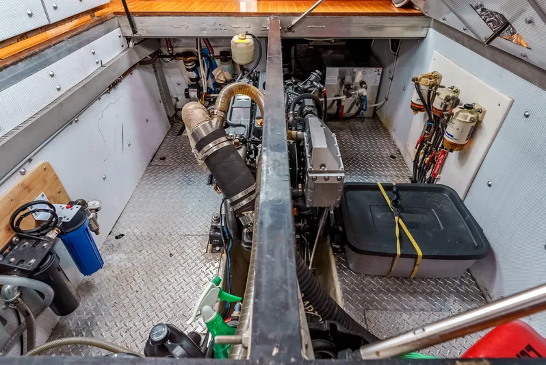 Luka Yacht Photos Pics 