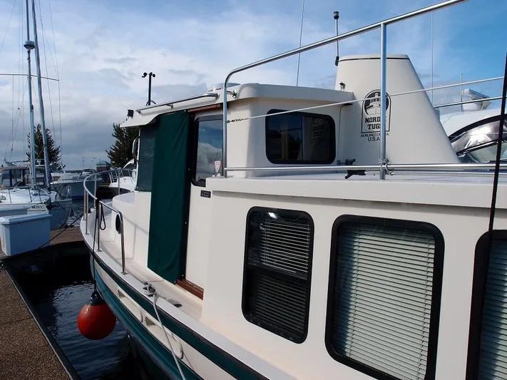 Dolly Yacht Photos Pics 