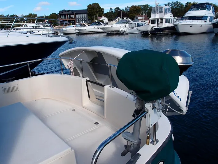 Dolly Yacht Photos Pics 