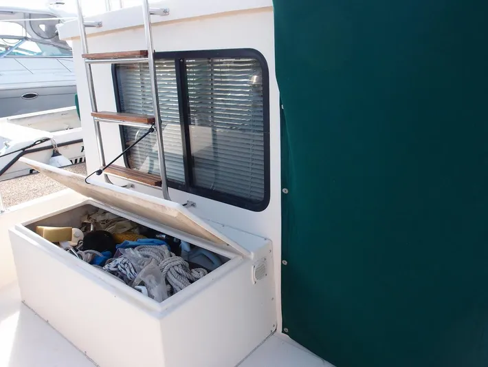 Dolly Yacht Photos Pics 