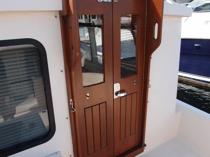 Dolly Yacht Photos Pics 