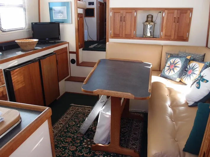 Dolly Yacht Photos Pics 