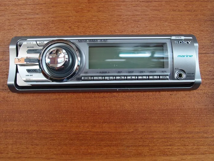 Dolly Yacht Photos Pics 