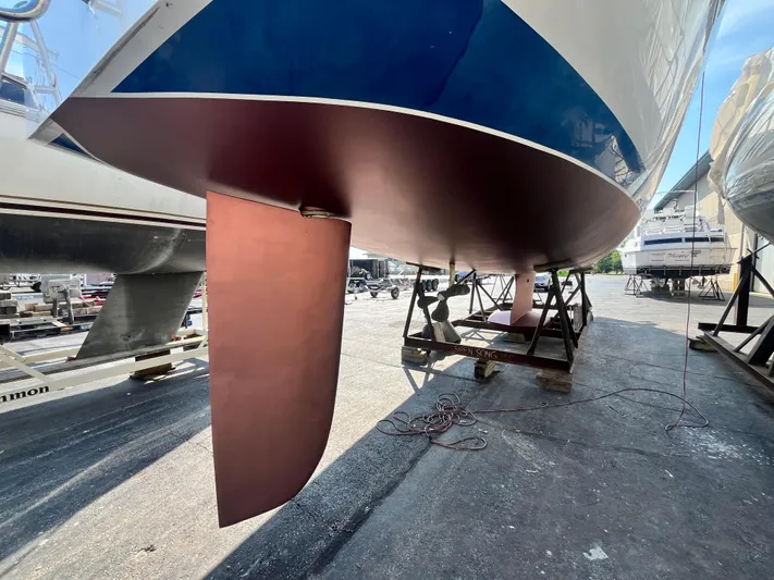 Siren Song Yacht Photos Pics 