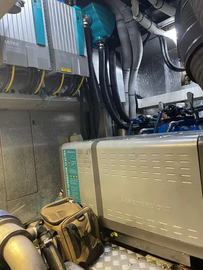 Bonnefooi Yacht Photos Pics 