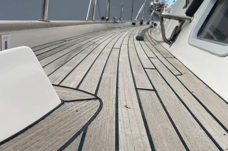 Bonnefooi Yacht Photos Pics 