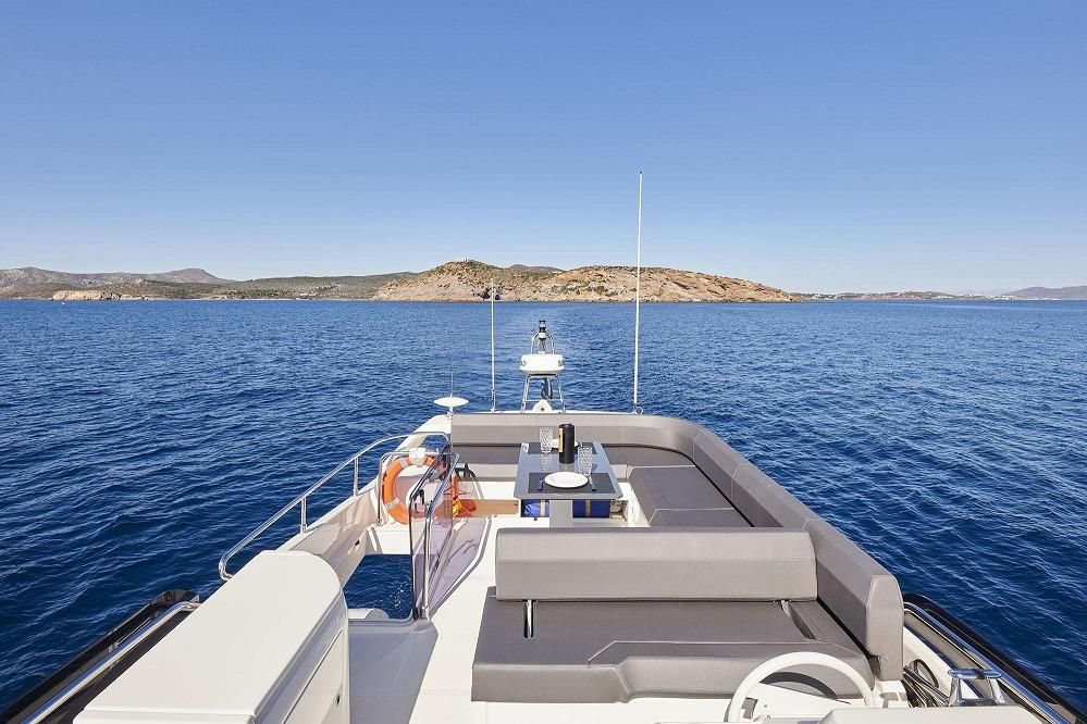 2022 Ferretti Yachts 56 