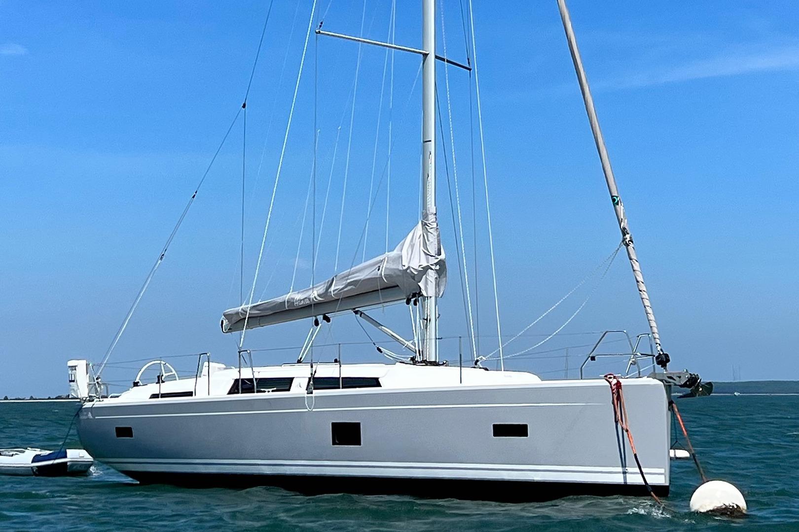 Hanse 388