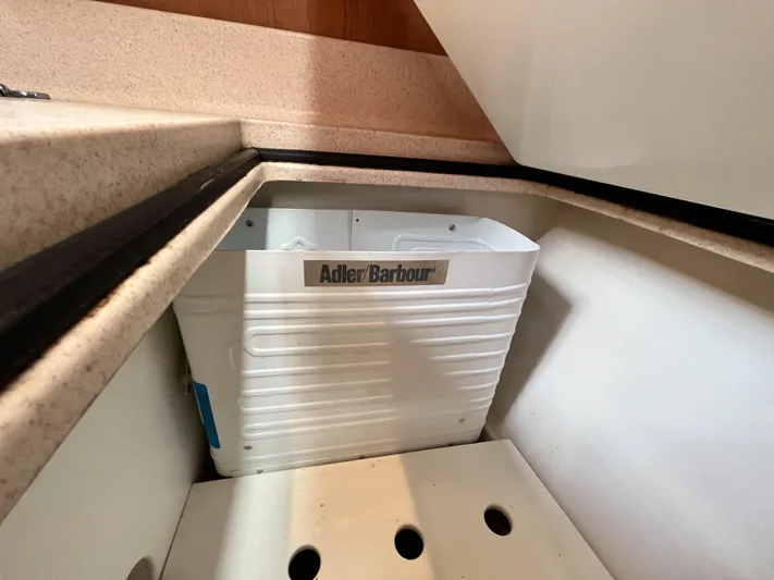 Siren Song Yacht Photos Pics 