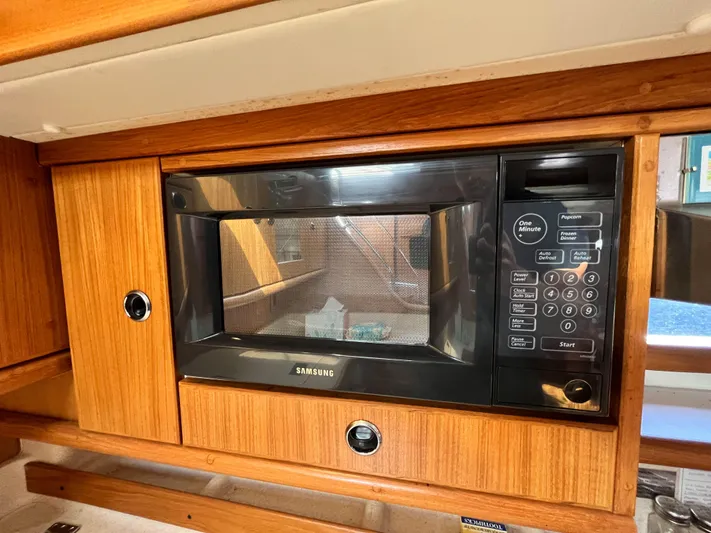 Siren Song Yacht Photos Pics 