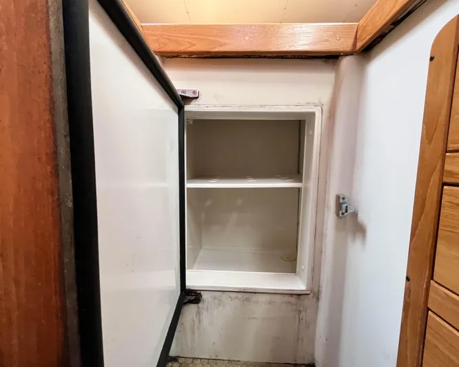 Siren Song Yacht Photos Pics 