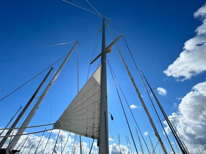 Siren Song Yacht Photos Pics 