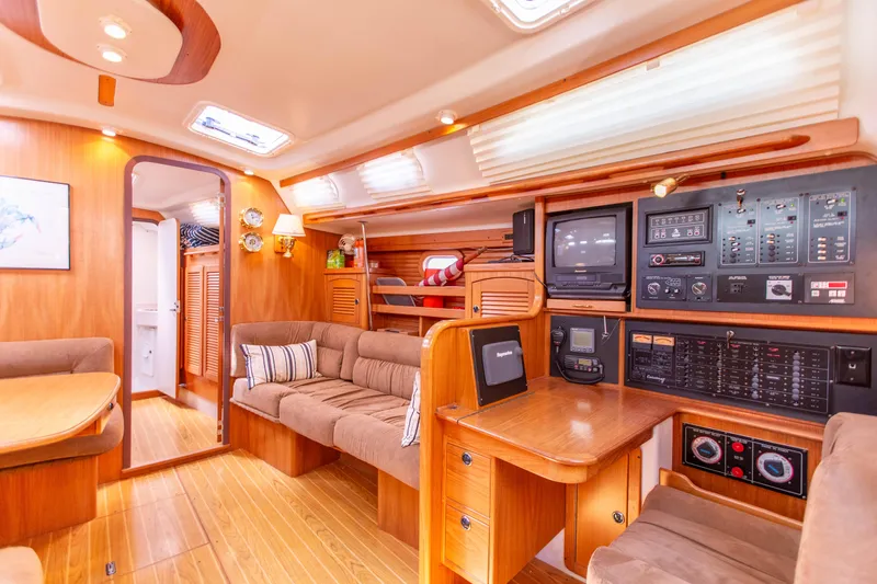 Siren Song Yacht Photos Pics 