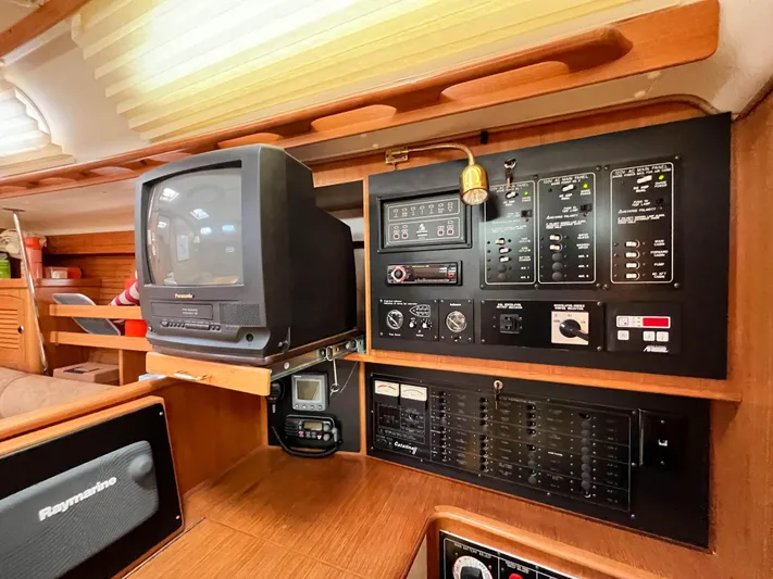 Siren Song Yacht Photos Pics 