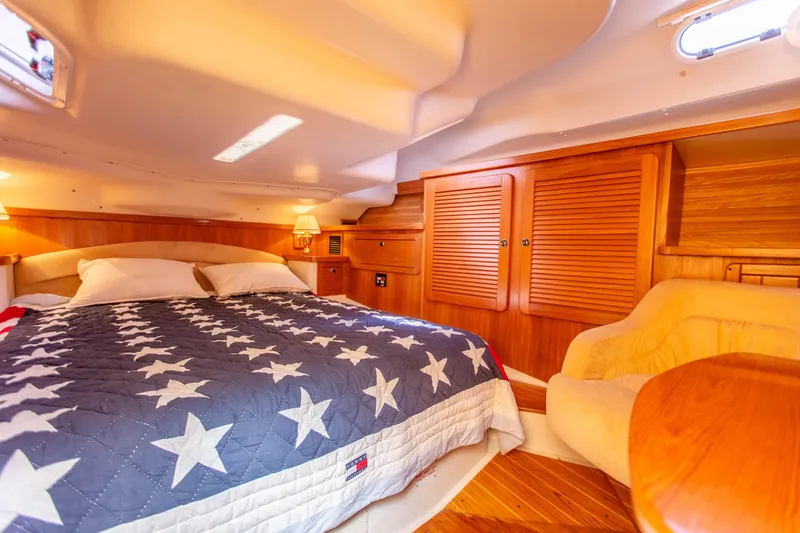 Siren Song Yacht Photos Pics 